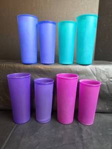 lot 210 image: NEW Tupperware Bell Tumblers Set - 8 Pieces