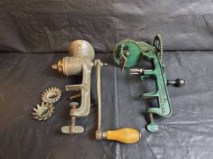 lot 221 image: Universal Grinder & Goodell-Pratt Apple Peeler