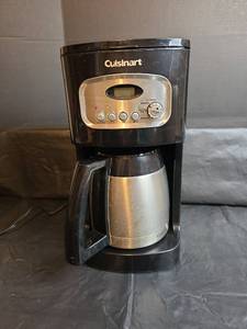 lot 222 image: Cuisinart Programmable Coffee Maker with Thermal Carafe