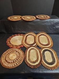 lot 224 image: Handwoven Jute Hot Pads