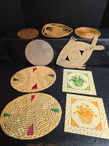 lot 226 image: Decorative Kitchen Woven Trivets