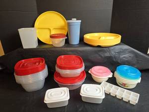 lot 243 image: Mixed Plastic Container Collection