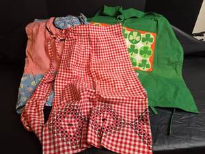 lot 245 image: 1950s Kitchen Aprons