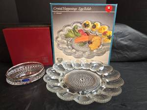 lot 277 image: 11 Indian Glass Crystal Happenings Egg Relish Platter and Gorham Crystal Dish