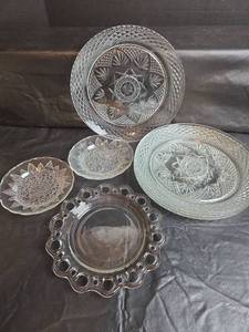lot 282 image: 5 Vintage Cut Glass Dinner Plates  with 3 Condiment Plates