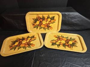 lot 285 image: Set of 6 Vintage Metal Floral TV Dinner Trays