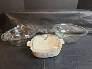 lot 290 image: Corning Casserole Dish, AnchorHocking Casserole Dish and Glass Mixing Bowl