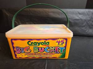 lot 316 image: Crayola Big Bucket Sidewalk Chalk Set - 45 Pieces