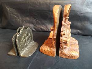 lot 353 image: Vintage Western Themed  Bookends
