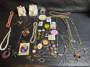 lot 370 image: Mixed Jewelry Lot - Necklaces, Pins and Memorabilia
