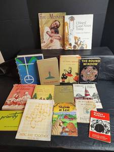 lot 381 image: Collection of Christian Childrens Books and Religious Literature