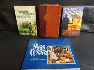 lot 388 image: Christian Book Collection - Living Bible & Ministry Books