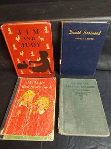 lot 391 image: Childrens Book Collection