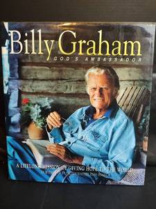 lot 392 image: Billy Graham Gods Ambassador Photo Book