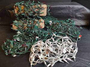 lot 455 image: Christmas String Light Sets - Multicolored and Clear