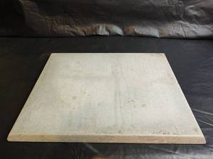 lot 458 image: Baking Stone, 17.5 x 14