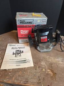 lot 1503 image: Master Mechanic MM8510 Plunge Router with Manual