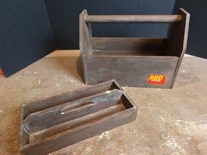 lot 1519 image: Wooden Red Toolbox with Tray
