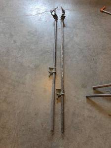 lot 1542 image: 2 - Craftsman 6674 Pipe Clamps (48in)