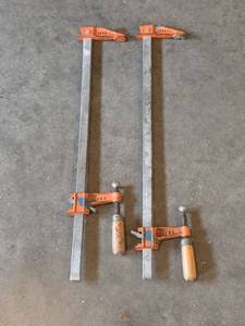 lot 1544 image: Bar Clamps Set - Wood Handle