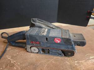 lot 1545 image: Ryobi BE-321 Belt Sander Variable Speed