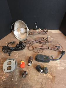 lot 1580 image: Clamp Light with Electrical Parts Lot