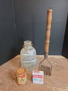 lot 1583 image: Kitchen Collectibles Set - Glass Jar, Masher, Tins