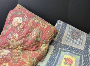 lot 1007 image: 2 Full Size Bedspreads