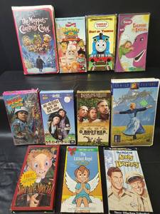 lot 1044 image: Classic Entertainment VHS Movie Collection Bundle