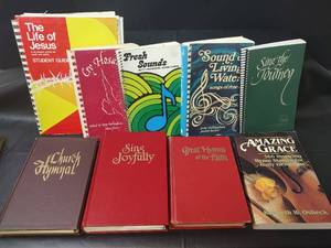 lot 1072 image: Christian Hymnal and Study Guide Collection