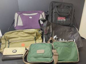 lot 1077 image: Mixed Brand Carrying Bags Collection