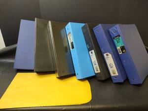 lot 1094 image: Avery 1.5 and 2 inch 3-Ring Binders Bundle with Manila Envelopes