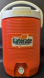 lot 1113 image: Rubbermaid Gatorade Water Cooler Model 1683