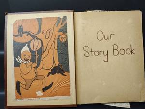 lot 1124 image: Vintage Childrens Story Book Collection and Scrapbook