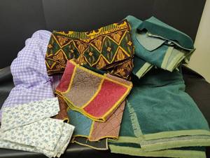 lot 1152 image: African Kazi Isiyo Nakipin Fabric, Upholstery Fabric and More