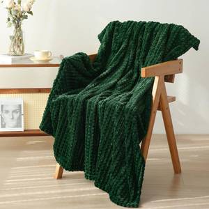 lot 7553 image: Puncuntex Green Throw Blanket 50x60 Decorations Fleece Super Soft Plush Fuzzy Cozy Blanket with Square 3D Jacquard Grid Design Luxury Lightweight for Couch Sofa Chair,Dark Forest Green