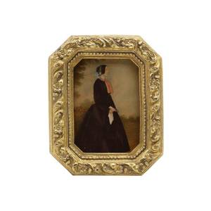 lot 7593 image: YULINK 2.5x3.5 Small Vintage Picture Frame, Mini Antique Ornate Gold Photo Frame, Tiny Retro Octagon frame, for Tabletop and Wall Display, Old Fashioned Photo Gallery Art Decor