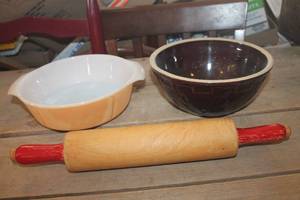 lot 3208 image: Vtg. Fire King Casserole Dish, Rolling Pin & More