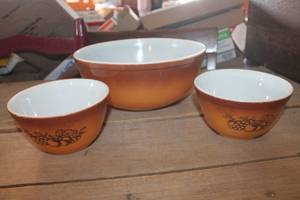 Vintage Pyrex Cinderella Mixing Bowls