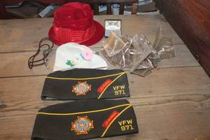 lot 3215 image: Vintage VFW Hat, Jewelry and More