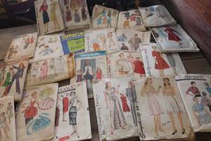 lot 3229 image: Vintage Patterns