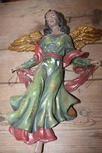 lot 3239 image: Angel Home Dcor 18 Tall