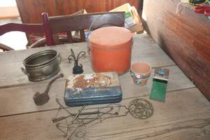 lot 3259 image: Vintage Tins, Metal Hook and More