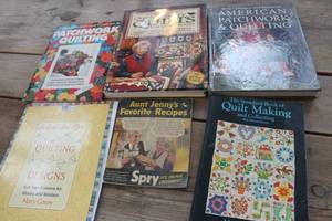 lot 3286 image: Vintage Quilt Books & More
