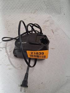 lot 21839 image: Hitachi Power Tool Charger