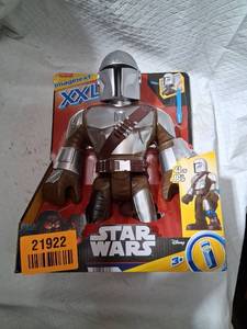 lot 21922 image: Star Wars The Mandalorian XXL Action Figure Fisher-Price