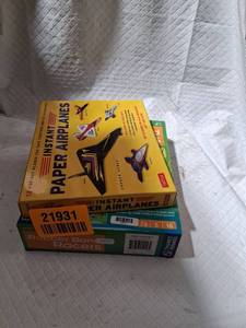 lot 21931 image: Instant Paper Airplanes Kit by Andrew Dewar