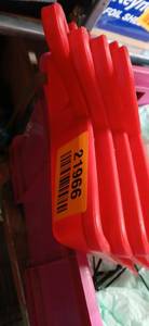 lot 21966 image: Red Plastic Dust Pans