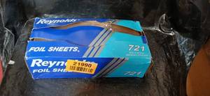 lot 21990 image: Reynolds 721 Pop-Up Foil Sheets