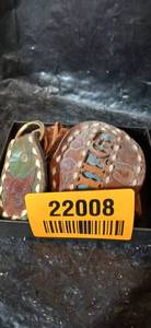 lot 22008 image: Hand-Tooled Leather Key Holder, Wallet and Belt Buckle with Animal Design